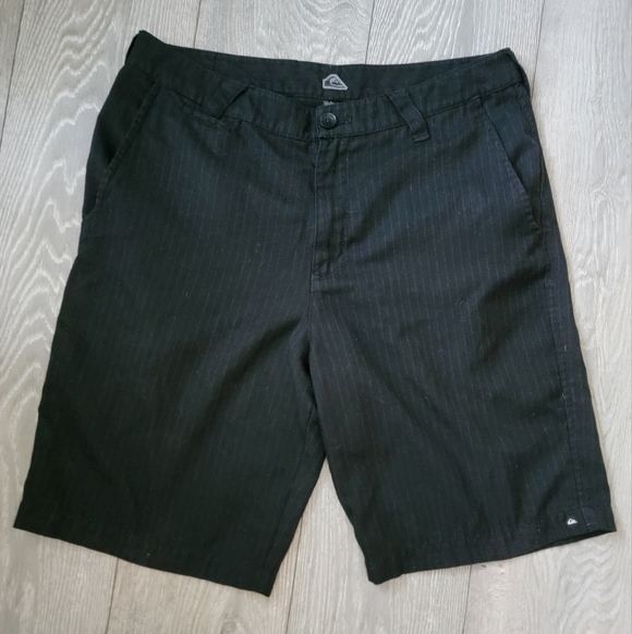 Quicksilver Shorts - Picture 1 of 6